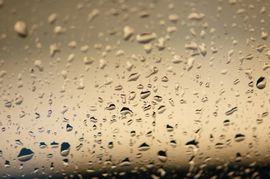 Water drops on the glass - shallow DOF